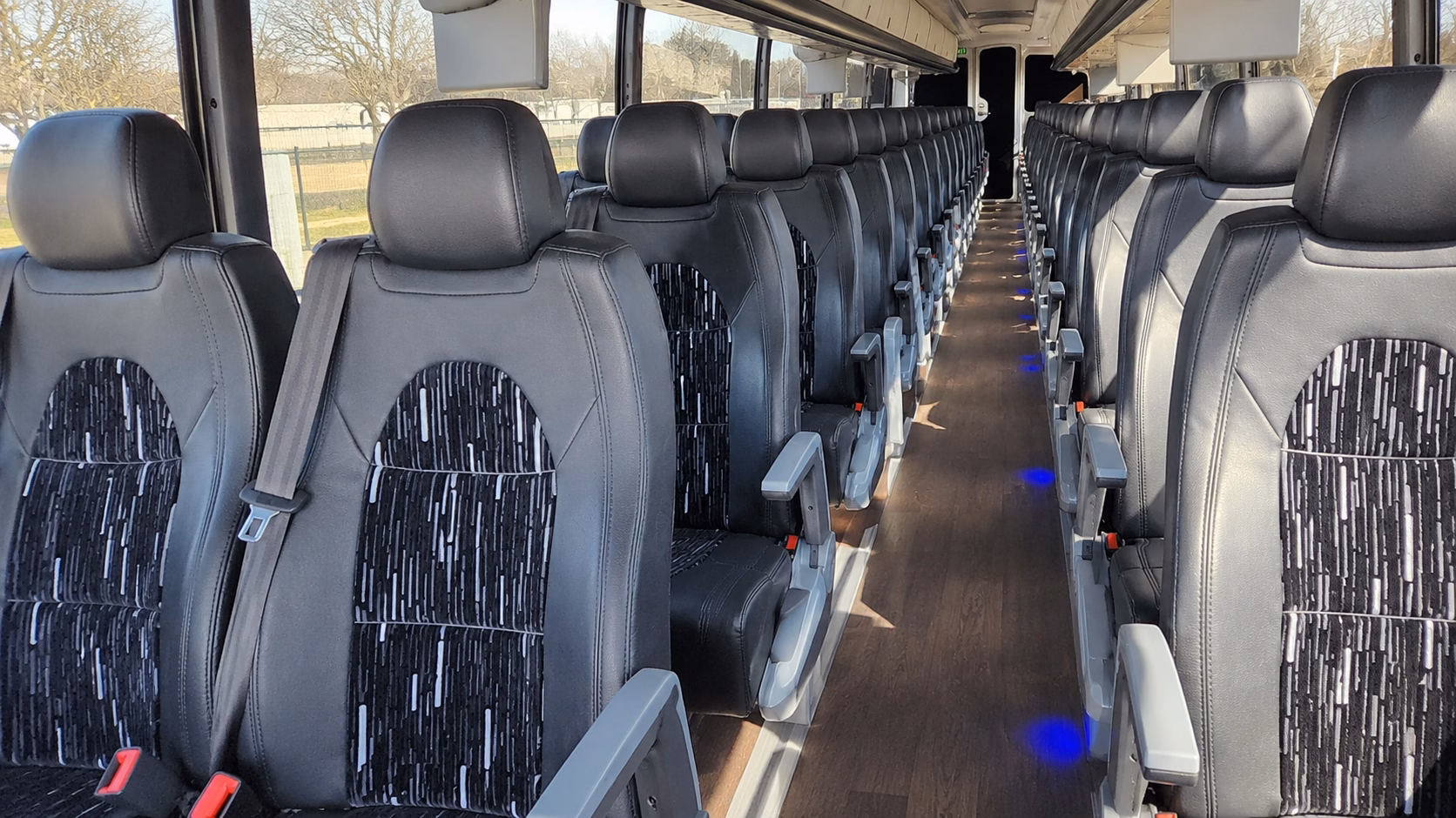 camdencharterbuscompany com lets you book field trip buses for camden county schools