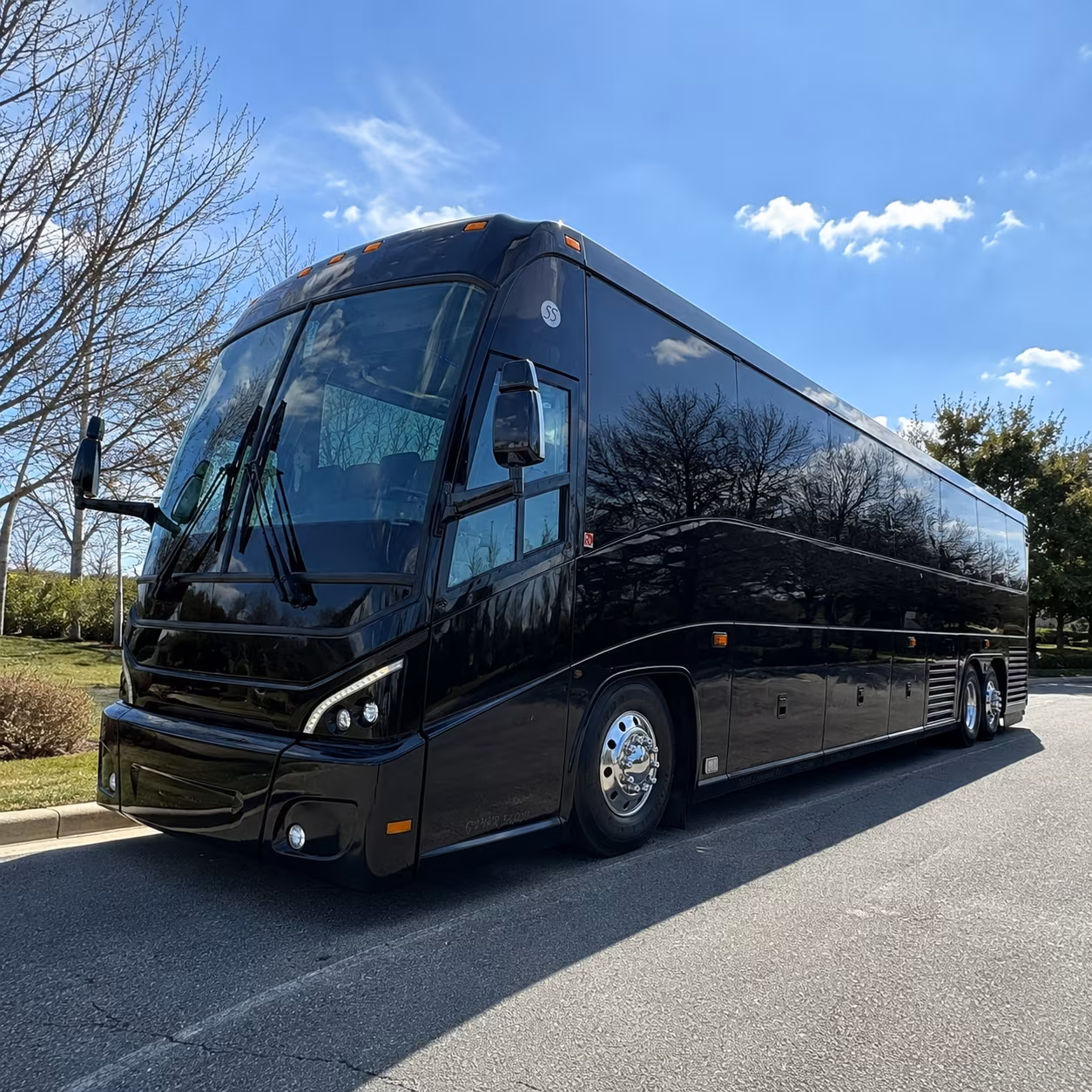 philadelphia keep your philadelphia wedding on schedule with a charter bus rental